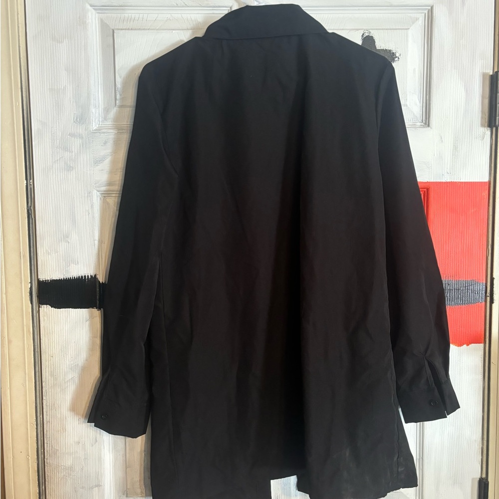 Ucozee size medium black button up dress shirt